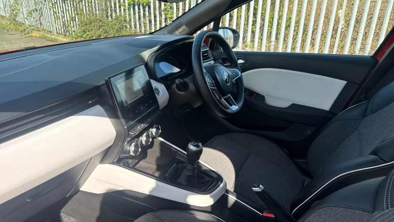 Renault Clio 1.0 TCe 90 SE Edition 5dr Petrol Hatchback